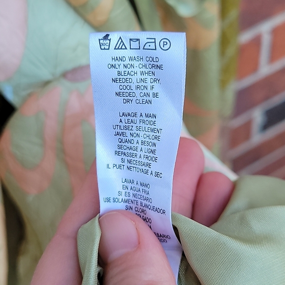 Dress - Picture 8 of 8